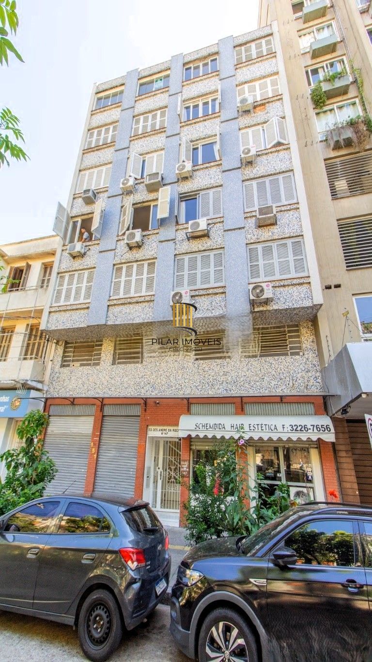 JK reformado e mobiliado a 100m da UFRGS - Rua Desembargador André da Rocha