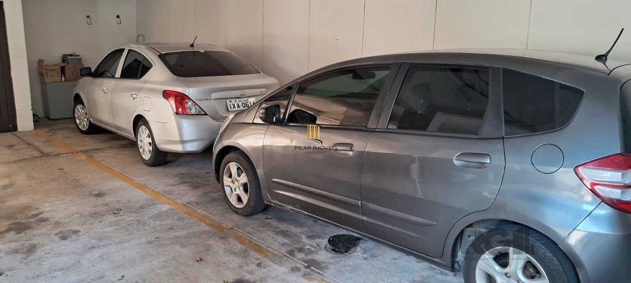 Apartamento de 152 m², com 3 dormitórios, 1 suíte e 2 vagas no bairro Bom Fim