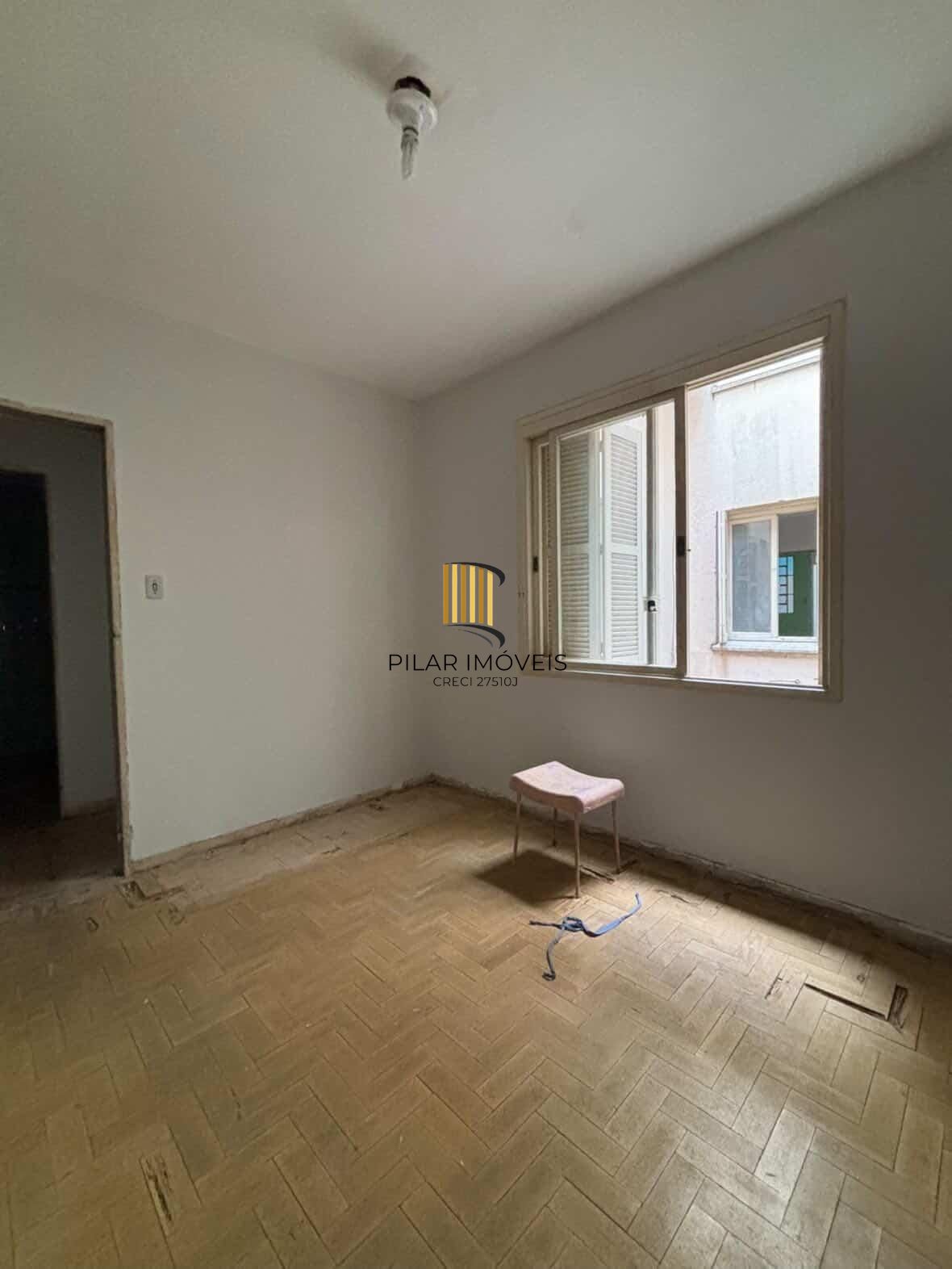 Apartamento 3 dormtórios de frente  bairro Bom Fim- Porto Alegre
