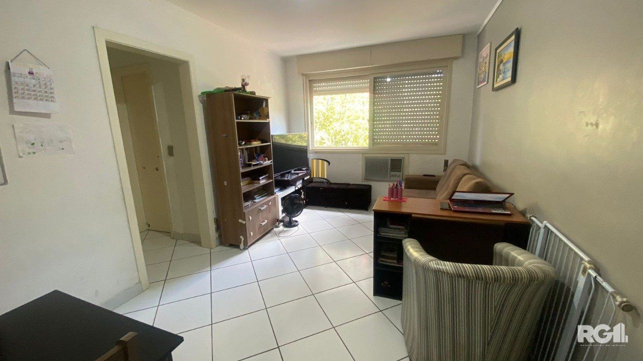 Ótimo apartamento à venda na Cidade Baixa, localizado na Rua Baronesa Do Gravataí.