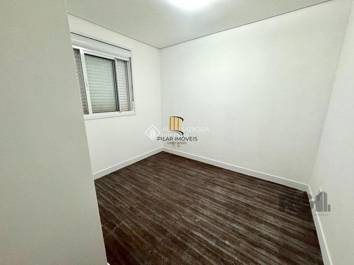 À venda Apartamento, de  dois dormitórios, em Canoas,  Bairro Guajuvíras.