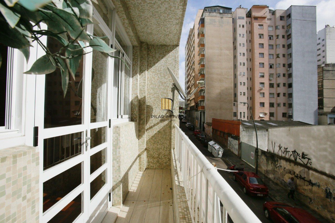 Apartamento 3 dormitórios à venda Centro Histórico Porto Alegre/RS