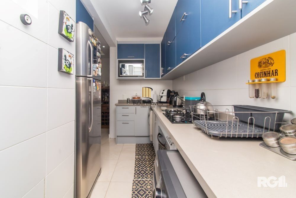 APARTAMENTO 3 DORMITÓRIOS A VENDA, NO BAIRRO TERESÓPOLIS.