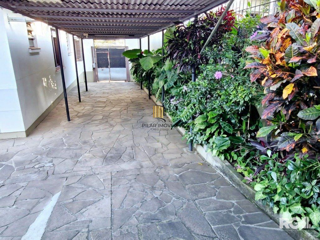 Casa à venda no Jardim do Salso - Porto Alegre - Cód. RP390826