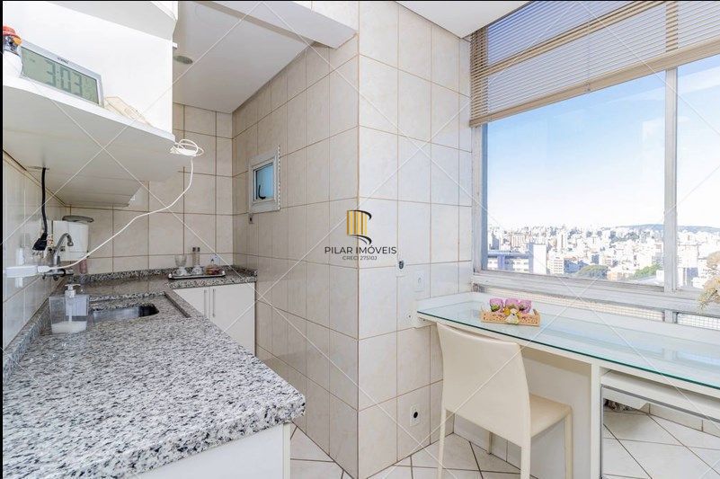 Vende Sala comercial no Centro Historico