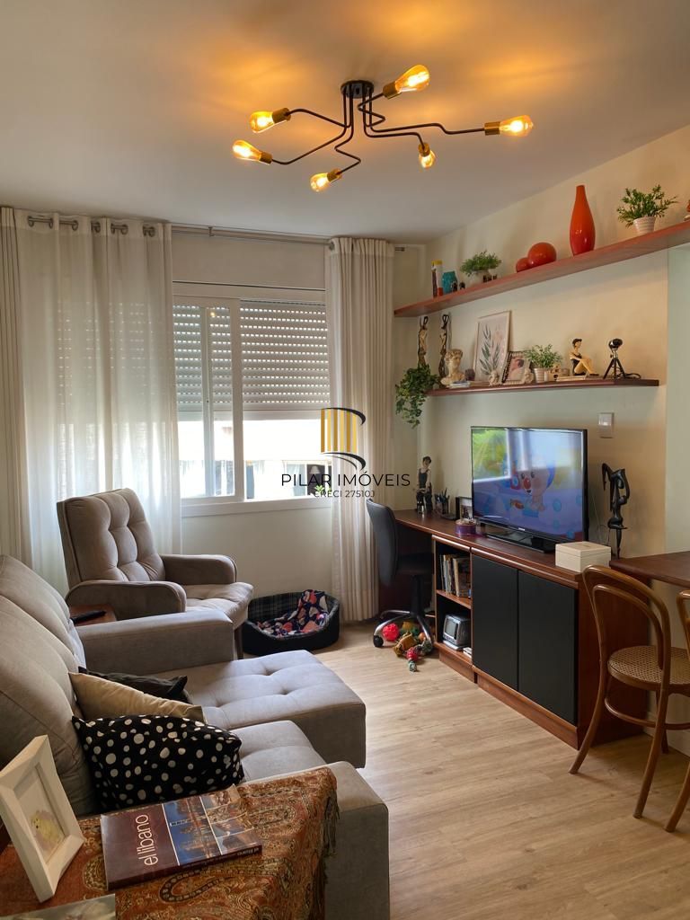 **Apartamento Semi  mobiliado à Venda em Porto Alegre, RS** - Pilar Imóveis