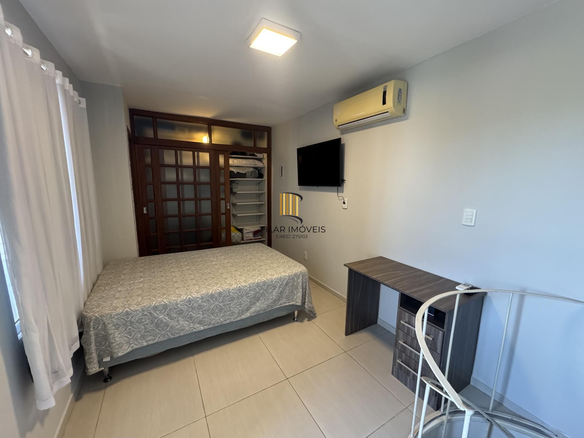 Duplex semimobiliado, desocupado e pronto para morar!