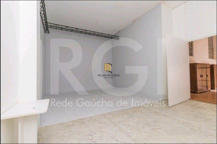 Loja para Venda - 180m², 0 dormitórios, 1 vaga - Menino Deus