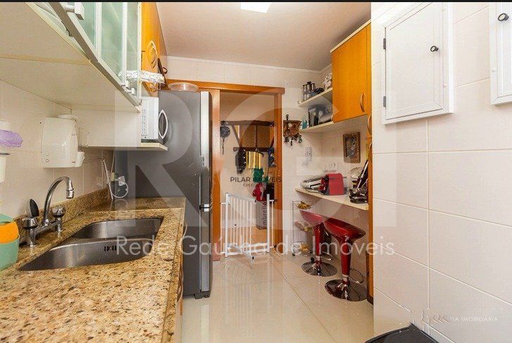 Apartamento para Venda - 95m², 3 dormitórios, sendo 1 suites, 1 vaga - Menino De
