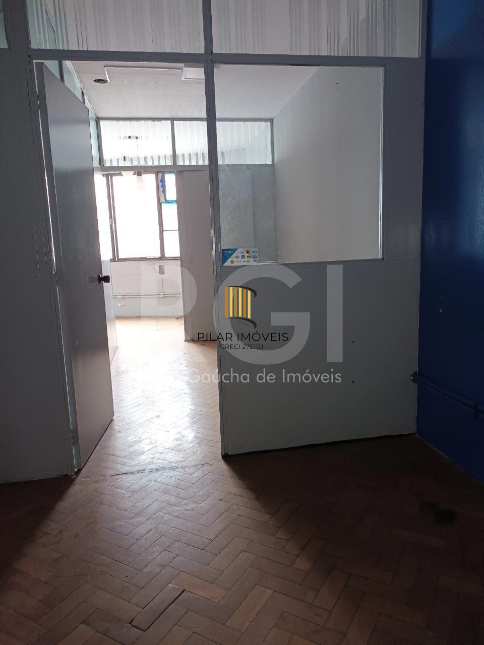 Conjunto/Sala para Venda - 85m², 0 dormitórios, Centro