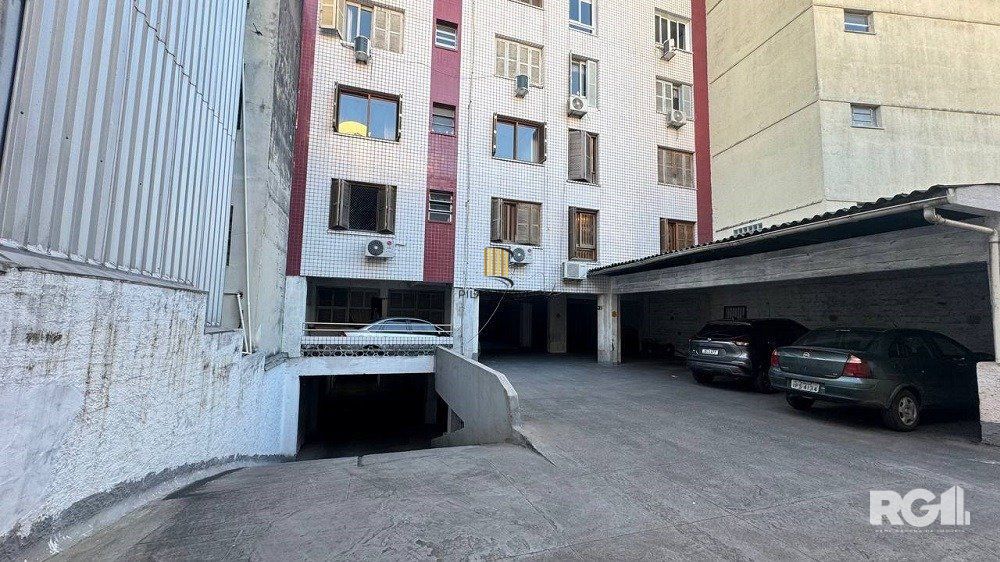 APARTAMENTO DE 3 DORMITÓRIOS COM VAGA DE GARAGEM NO CENTRO HISTÓRICO.
