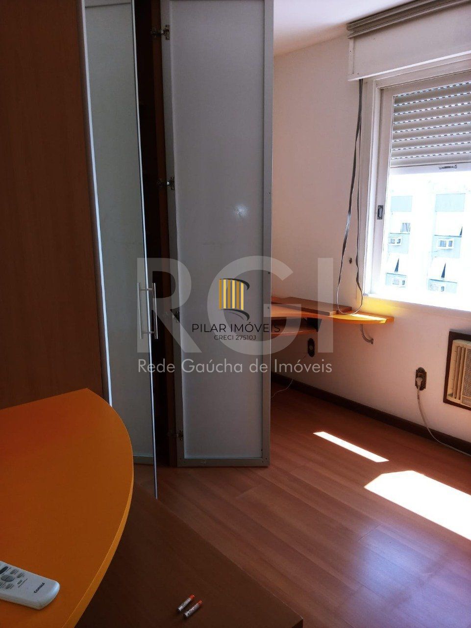 Apartamento desocupado, 2 quartos, andar alto, garagem  na Cidade Baixa.