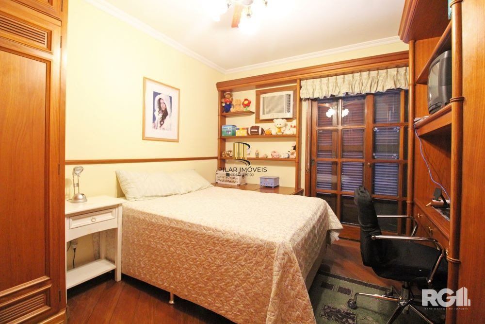 CASA 4 DORMITÓRIOS A VENDA,  NA CHÁCARA DAS PEDRAS .