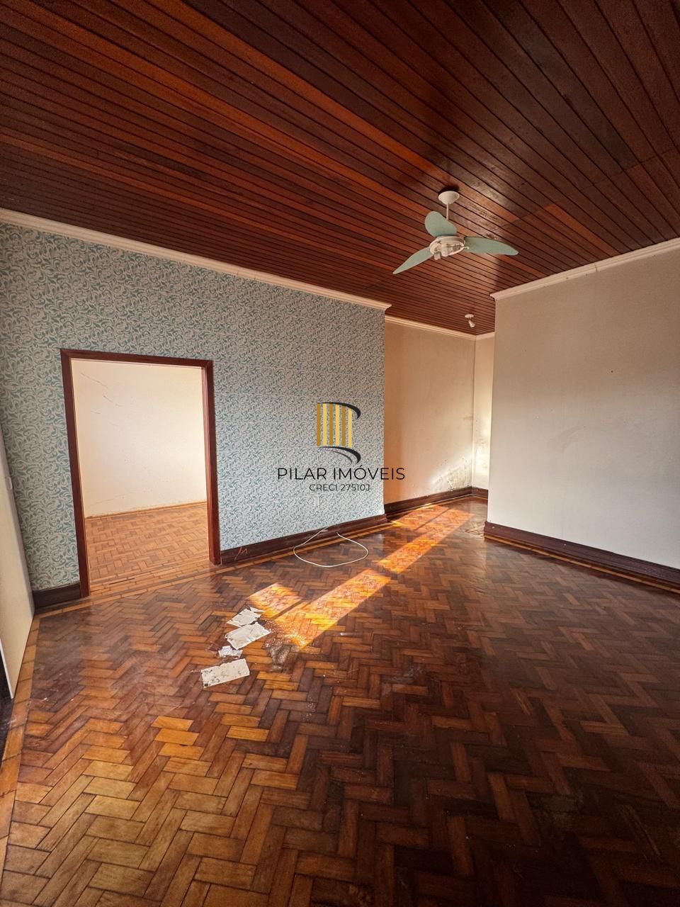 Cobertura com Vista Panorâmica para a Redenção – 4 Dormitórios, 2 Suítes – Porto Alegre