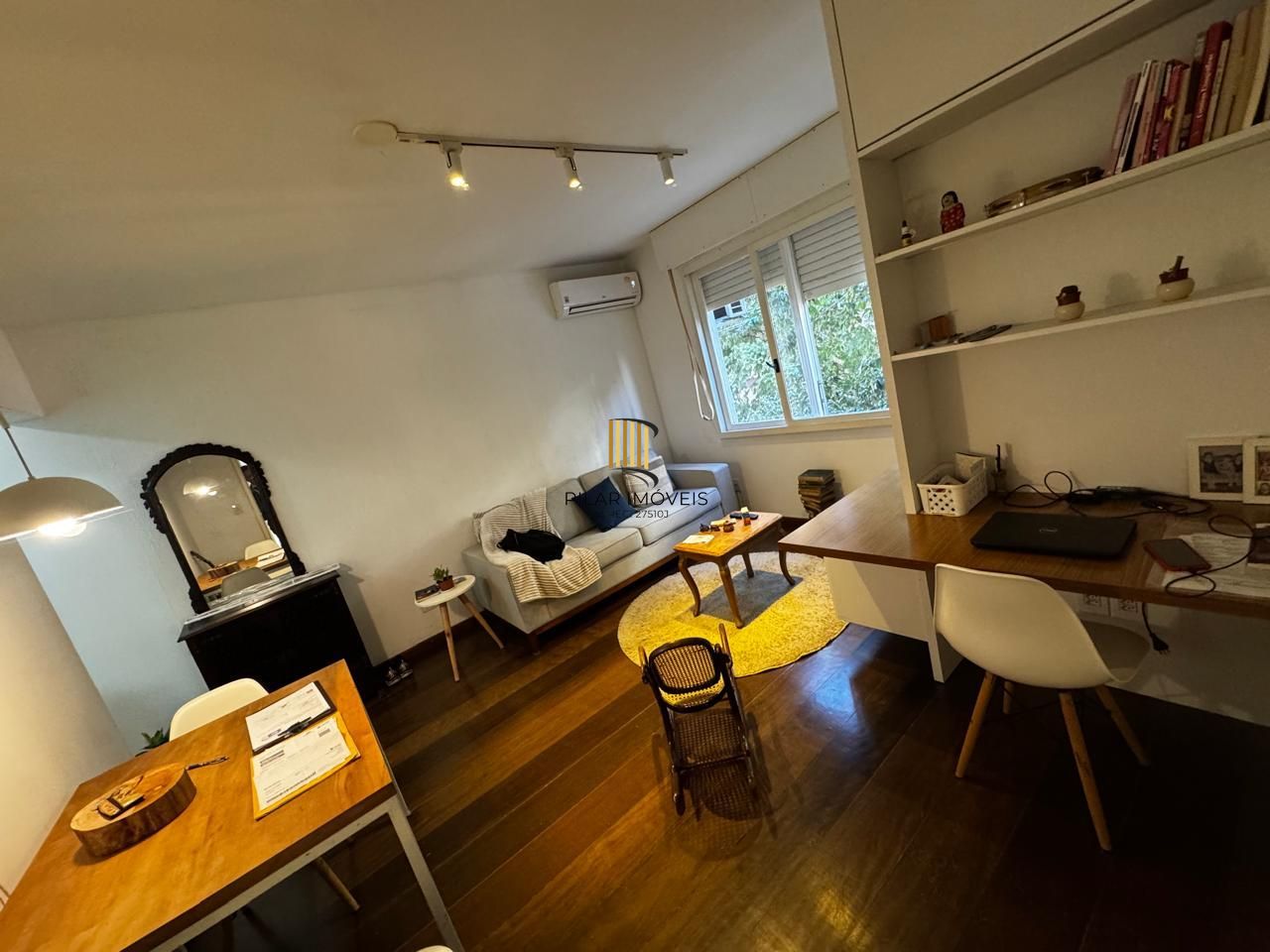 Apartamento à venda no Centro Histórico de Porto Alegre – 1 quarto, com elevador.