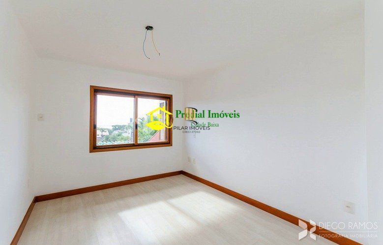 Casa Condominio para Venda - 395m², 3 dormitórios, sendo 1 suites, 3 vagas - Cri