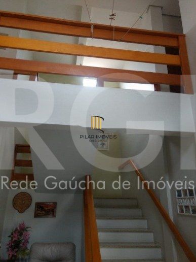 Casa para Venda - 287m², 4 dormitórios, sendo 1 suites, 4 vagas - Partenon