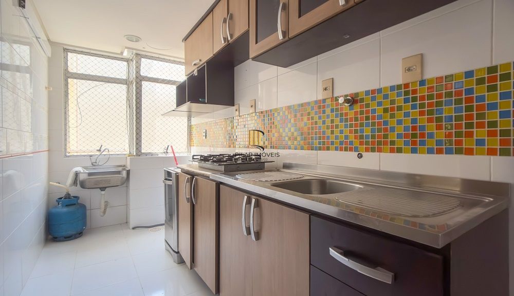 APARTAMENTO COM UMA VAGA DE GARAGEM - NA LUIZ AFONSO