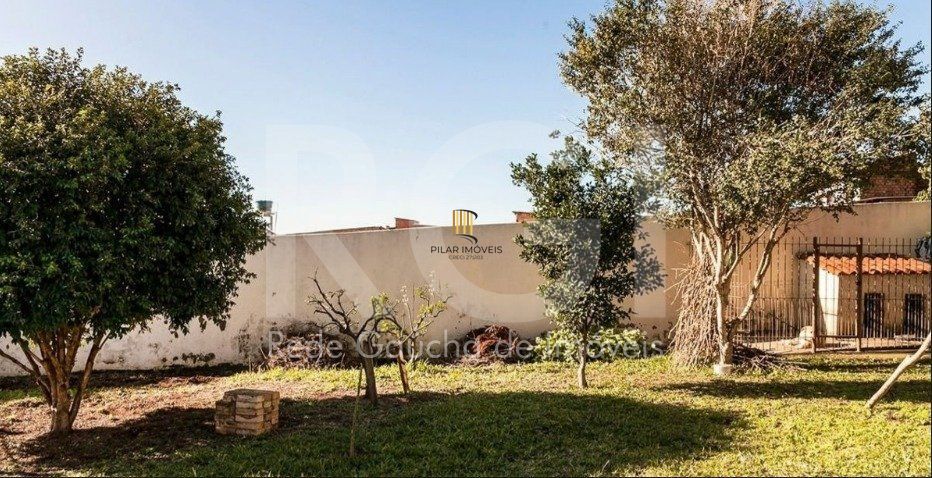 Casa para Venda - 287m², 4 dormitórios, sendo 1 suites, 4 vagas - Partenon