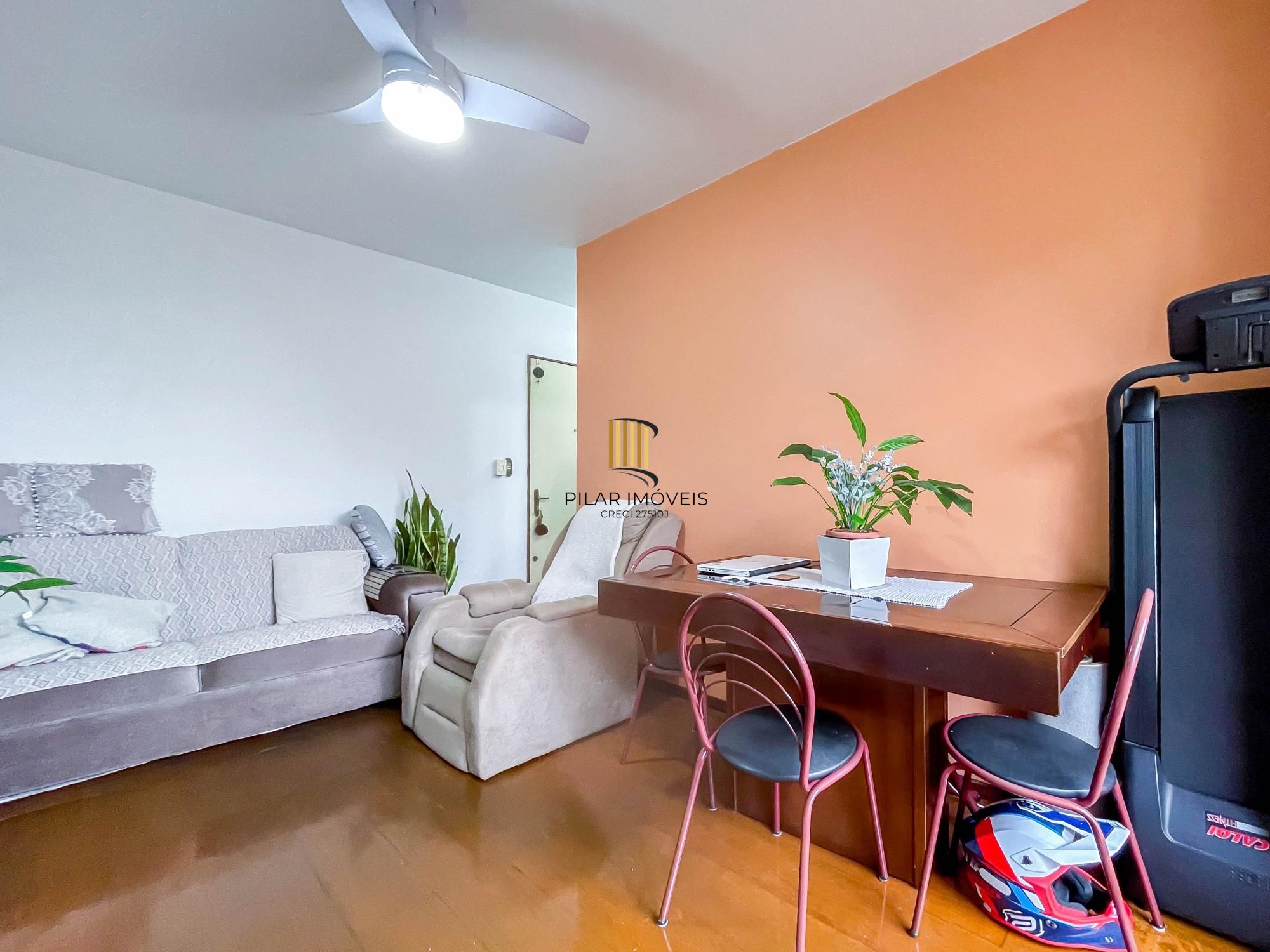 APARTAMENTO 1 DORMITÓRIO, SACADA, 1 VAGA - BAIRRO SÃO SEBASTIÃO