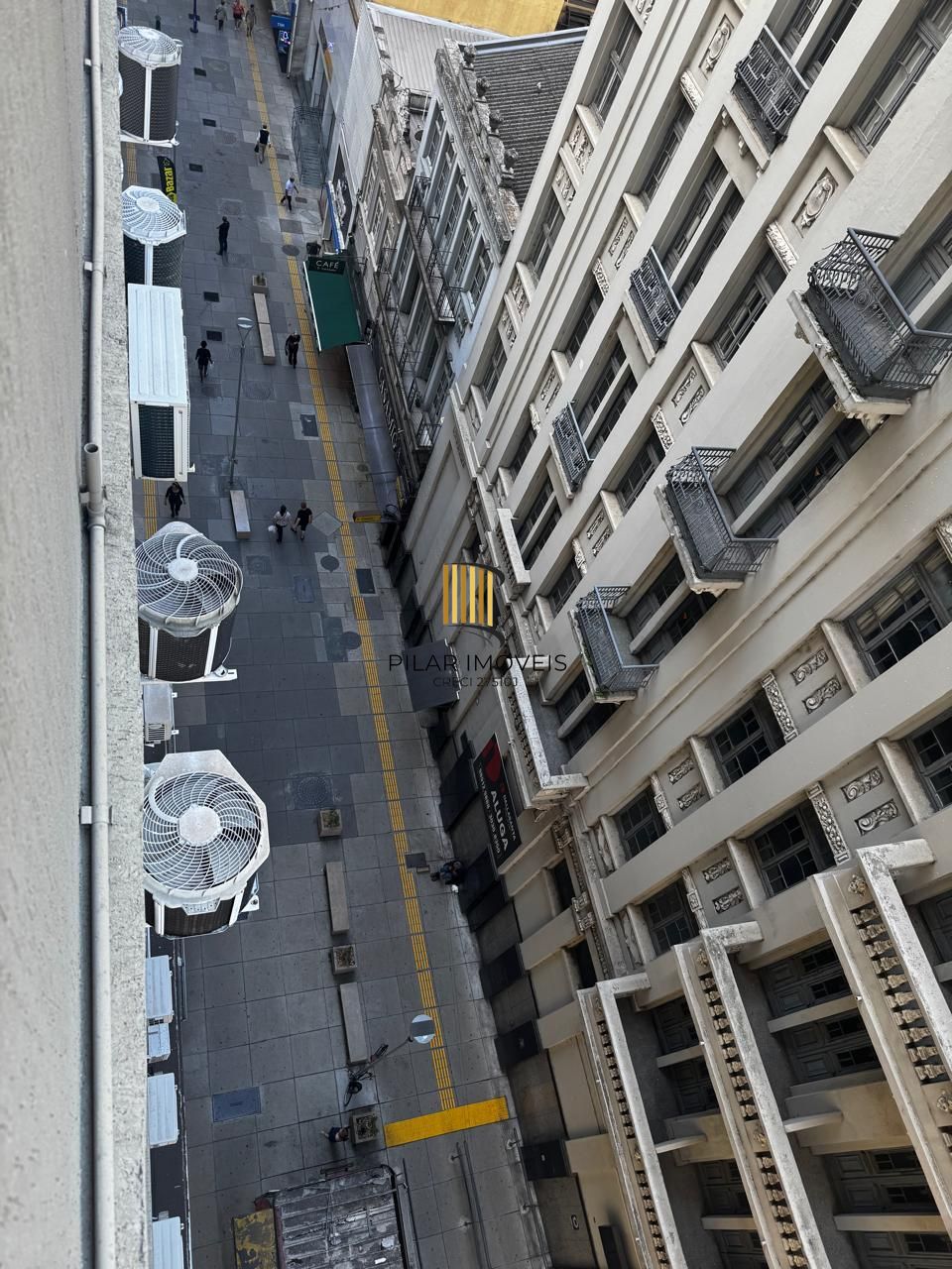 **Sala Comercial no Centro Histórico de Porto Alegre**