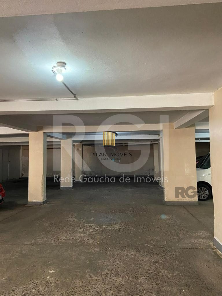 Apartamento à Venda 3 quartos e garagem  no Bom Fim.