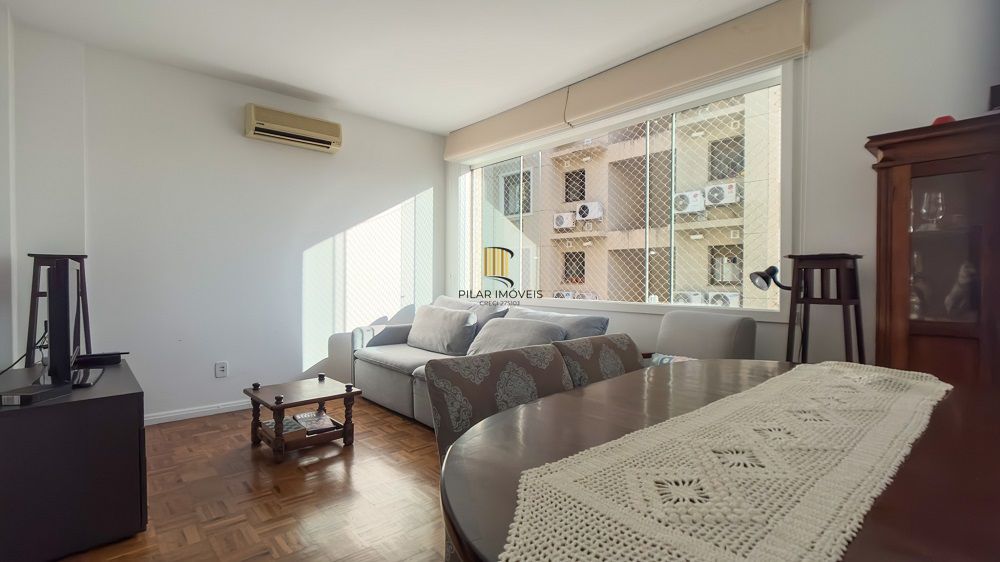 Apartamento 02 Dormitórios com Garagem