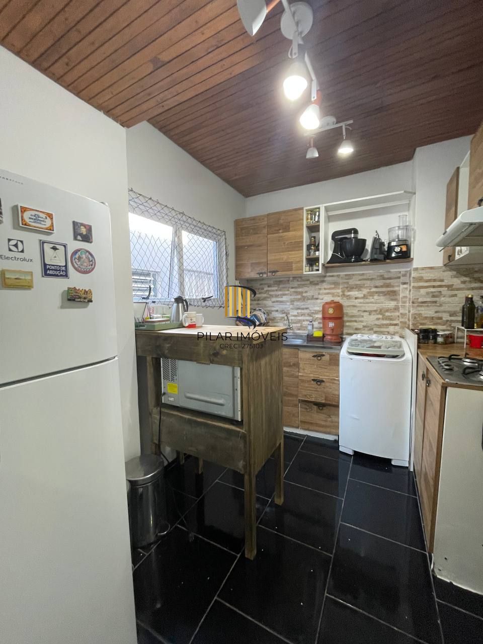 Apartamento 02 dormitórios Centro.