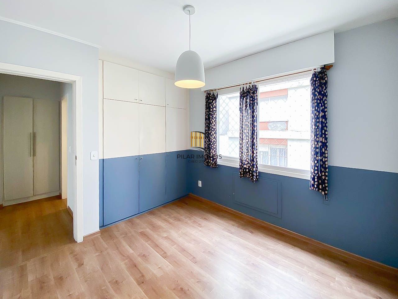 Apartamento 2 Dormitórios com Vaga Coberta e Cozinha Planejada no Bom Fim