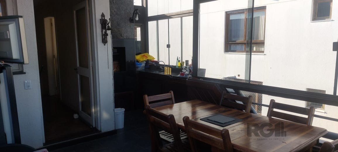 Cobertura à venda  2 quartos, suite e 2 vagas de garagem bairro Santana, Porto A