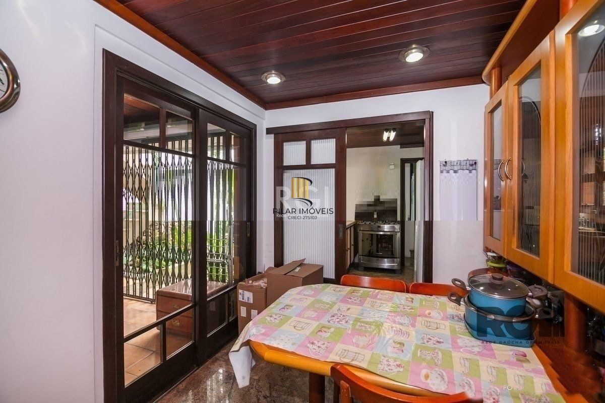 Casa 3 dormitórios à venda Rio Branco Porto Alegre/RS