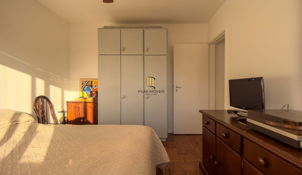 Apartamento 02 Dormitórios com Garagem