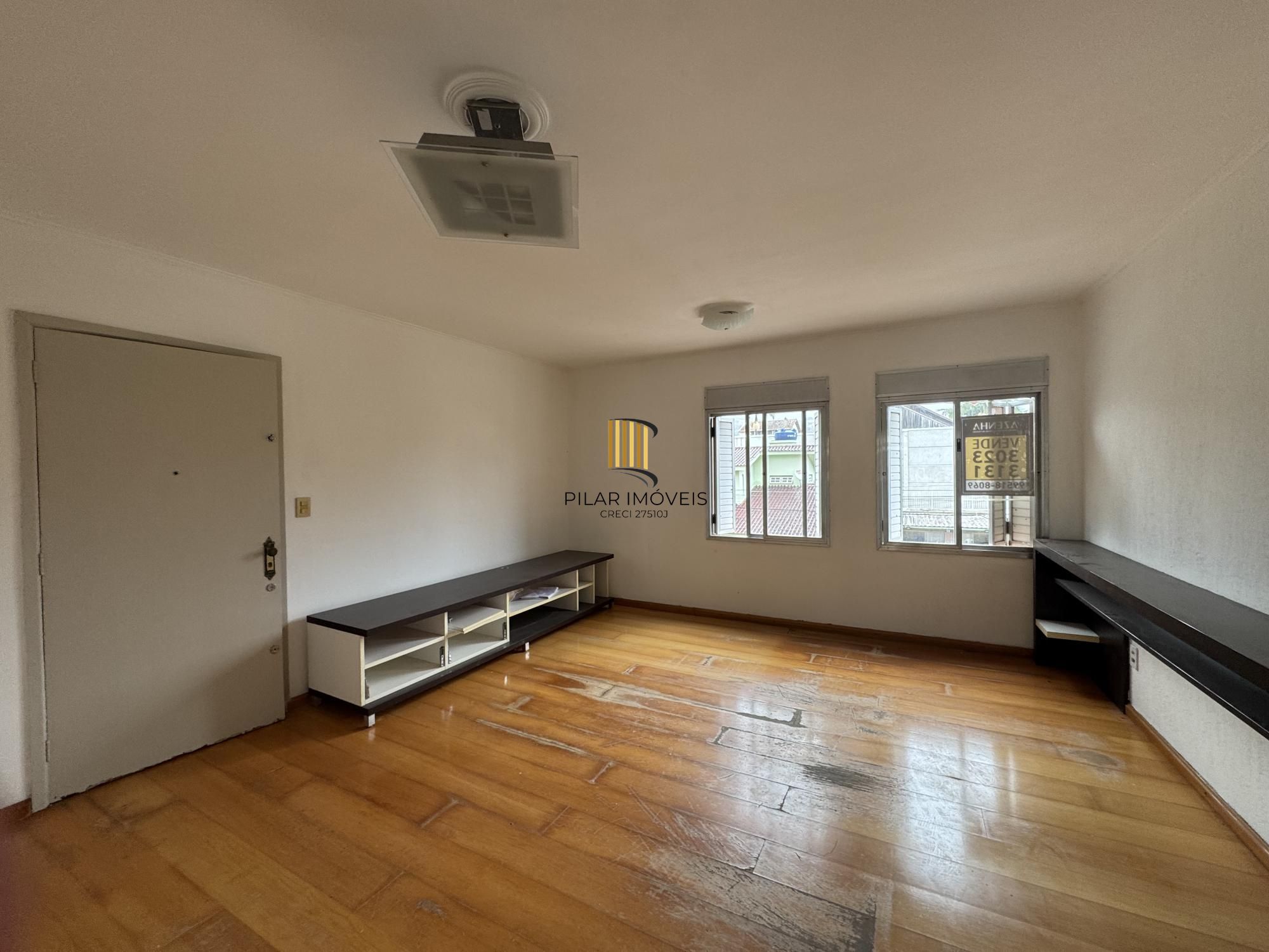 **Apartamento à Venda no Bairro Partenon, Porto Alegre, RS**