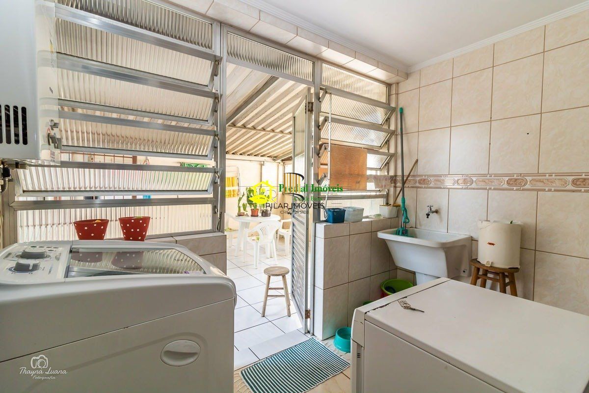 Apartamento para Venda - 81m², 2 dormitórios, 1 vaga - Menino Deus