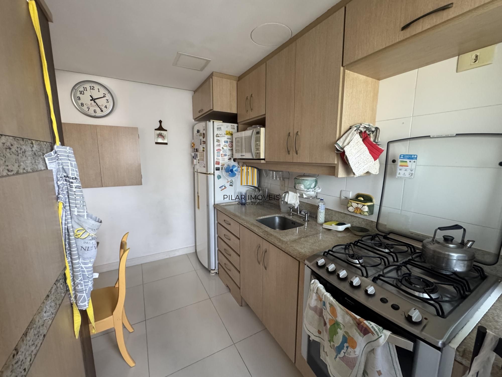 Apartamento de 3 dormitórios, suite, garagem - Menino Deus