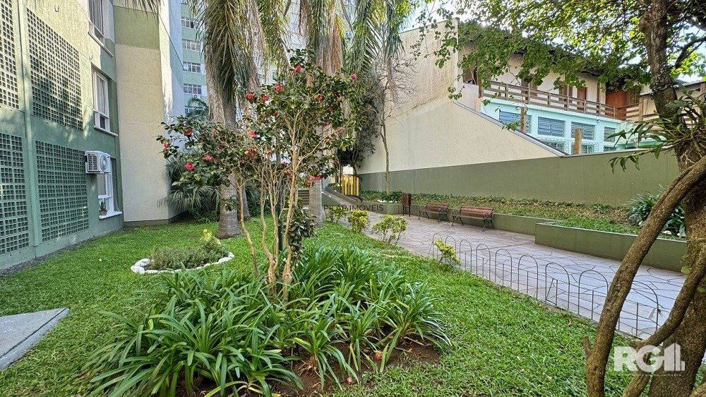 Apartamento 3 dormitórios de frente - 1 vaga garagem - ed. com elevador.