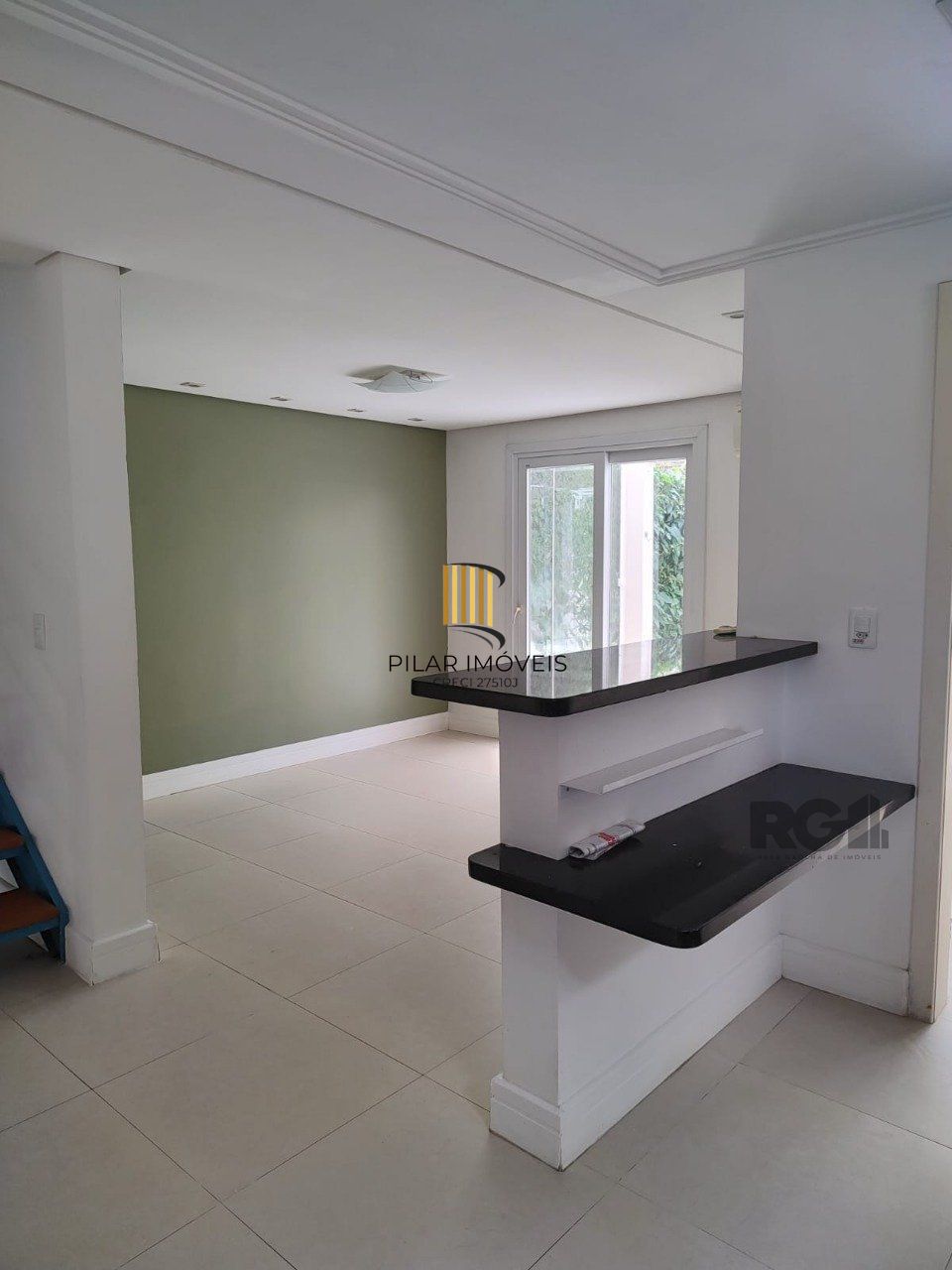 Sobrado 3 dormitórios à venda Lomba do Pinheiro Porto Alegre/RS