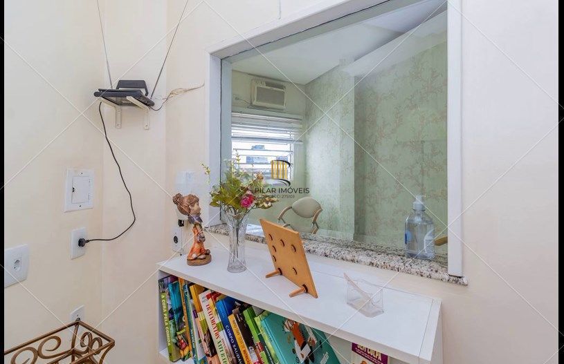 Vende Sala comercial no Centro Historico