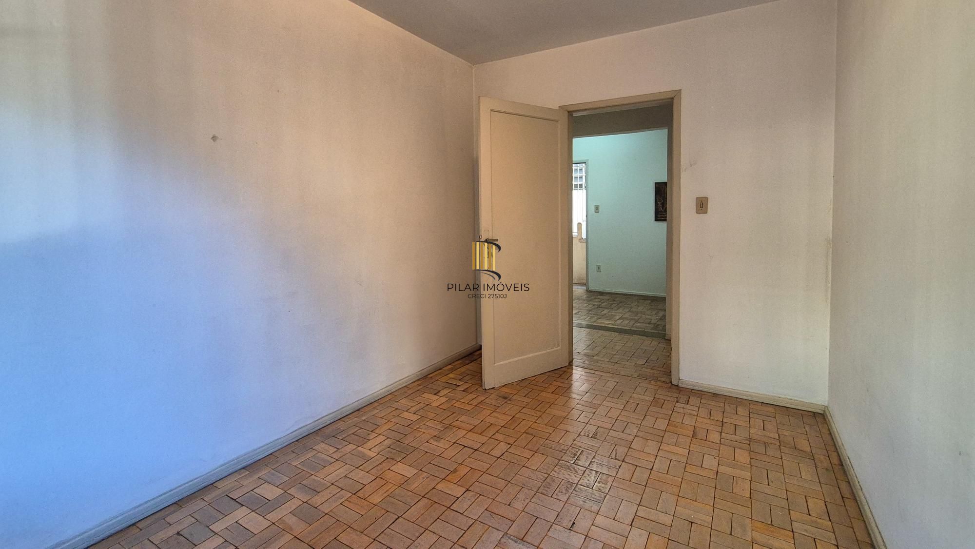 APARTAMENTO AMPLO, 70m² com 2 QUARTOS e 2 BANHEIROS, NO CORAÇÃO DA CIDADE BAIXA