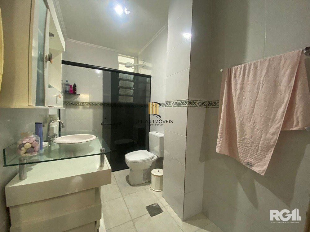 EEXCELENTE  APARTAMENTO DE 2 DORM TRANSFORMADO EM 3, CIDADE BAIXA. CÓD RP389820