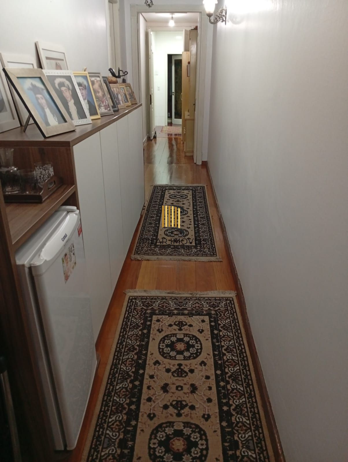 Casa com 5 quartos , 7 banheiros e pátio!