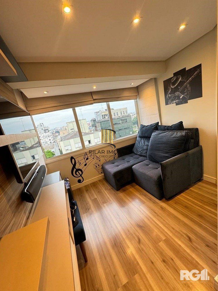 Apartamento de 1 quarto com suíte, mobiliado e 1 vaga de garagem na Cidade Baixa. - Cód. RP390362