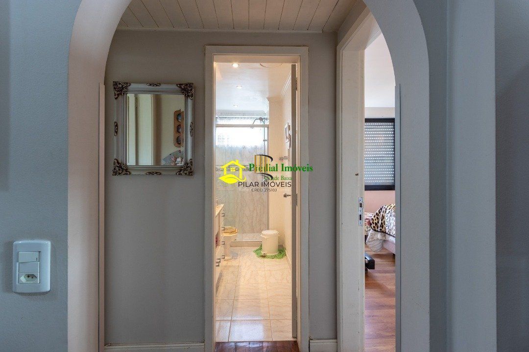 Cobertura para Venda - 306.94m², 3 dormitórios, sendo 2 suites, 2 vagas - Menino