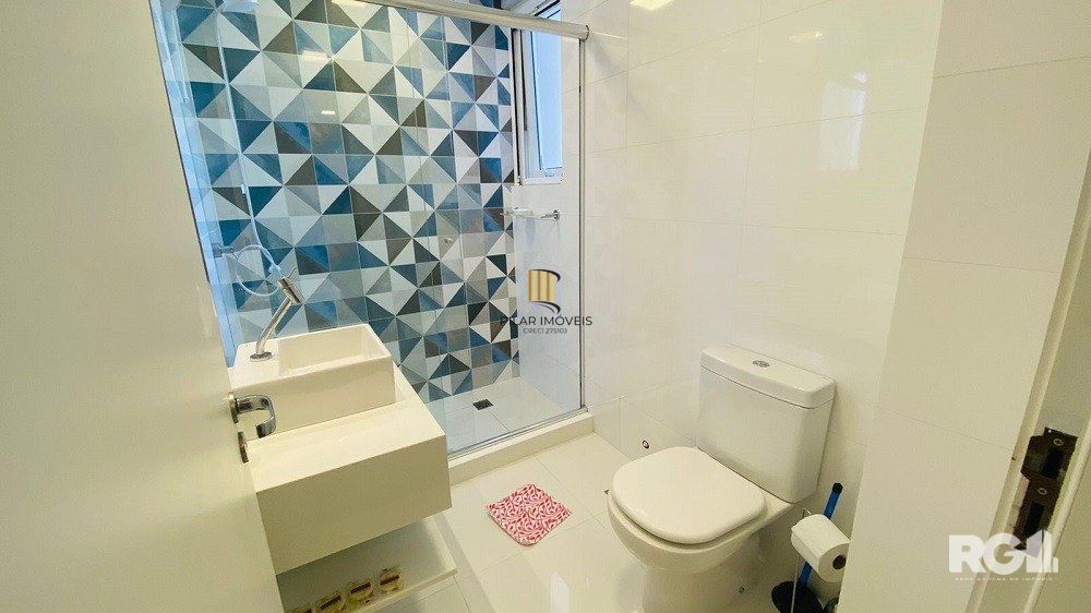 APARTAMENTO SEMI-MOBILIADO NO BAIRRO FLORESTA