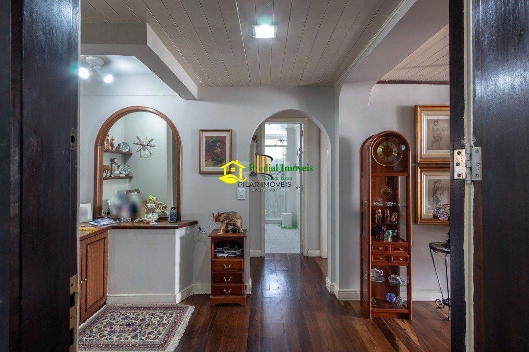 Cobertura para Venda - 306.94m², 3 dormitórios, sendo 2 suites, 2 vagas - Menino