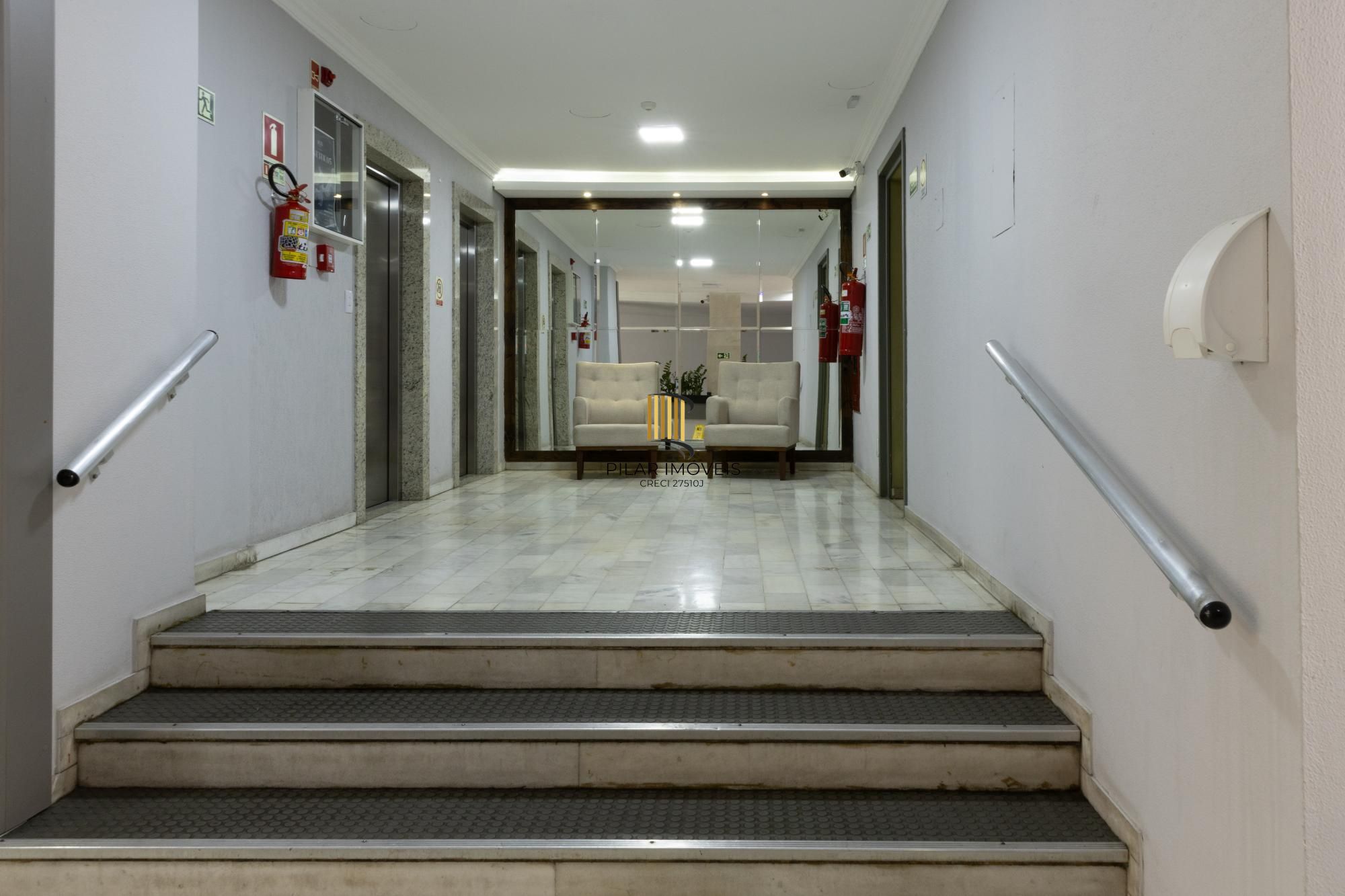 🏡 Apartamento 2 Dormitórios na Cidade Baixa – Reformado e Mobiliado