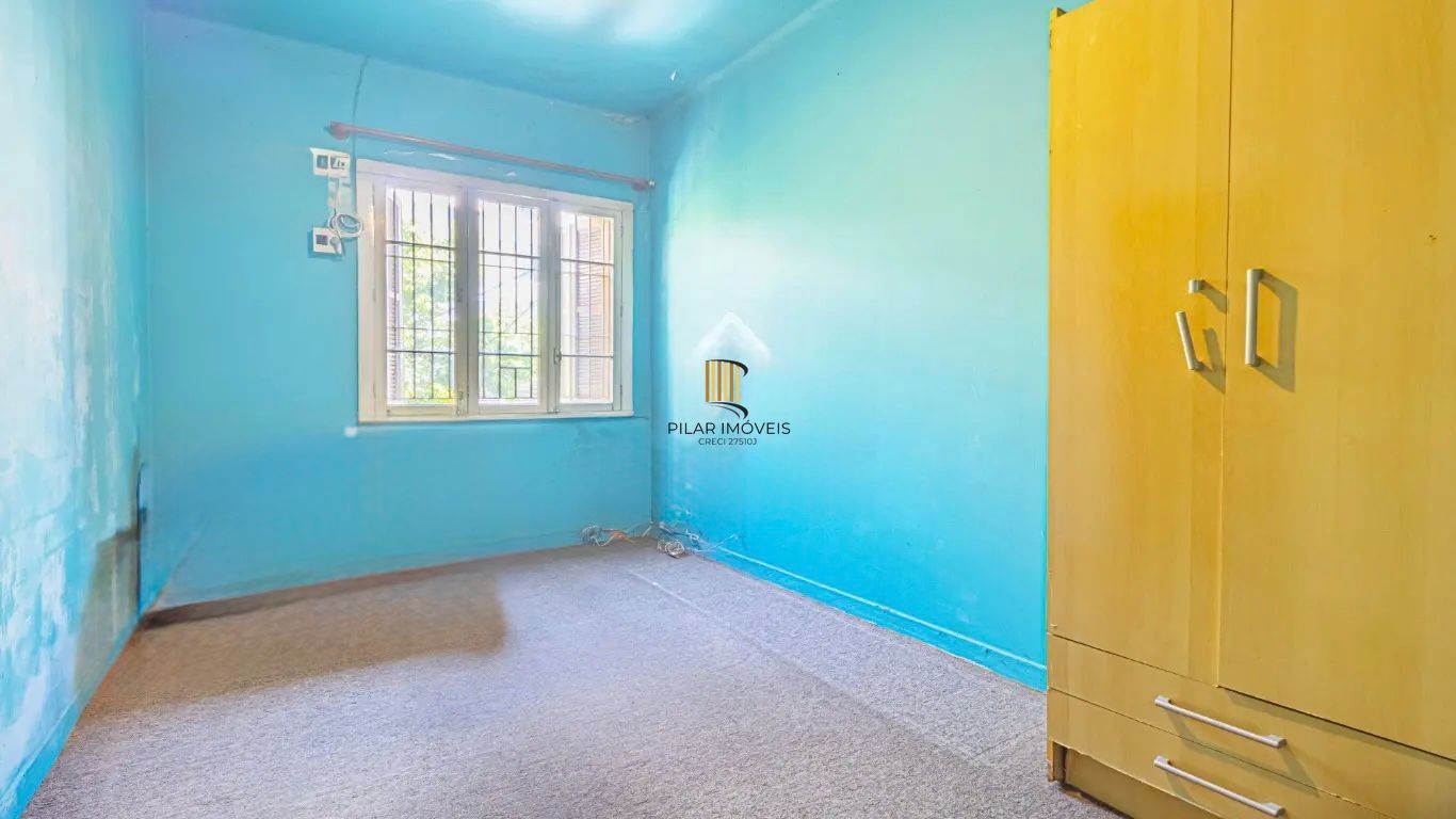 Prédio na Andre da Rocha com garagem