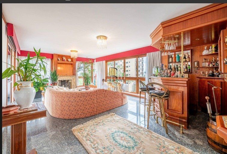 Apartamento  4 dormitórios, suite, de frente com sacada, 3 vagas de garagem, bai