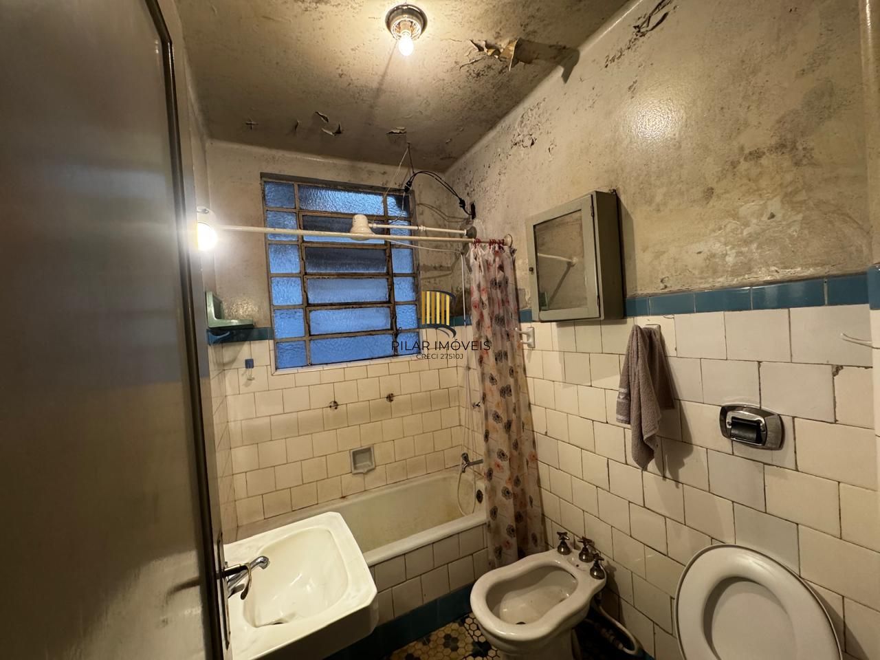 Apartamento desocupado no coração do Centro Histórico de Porto Alegre