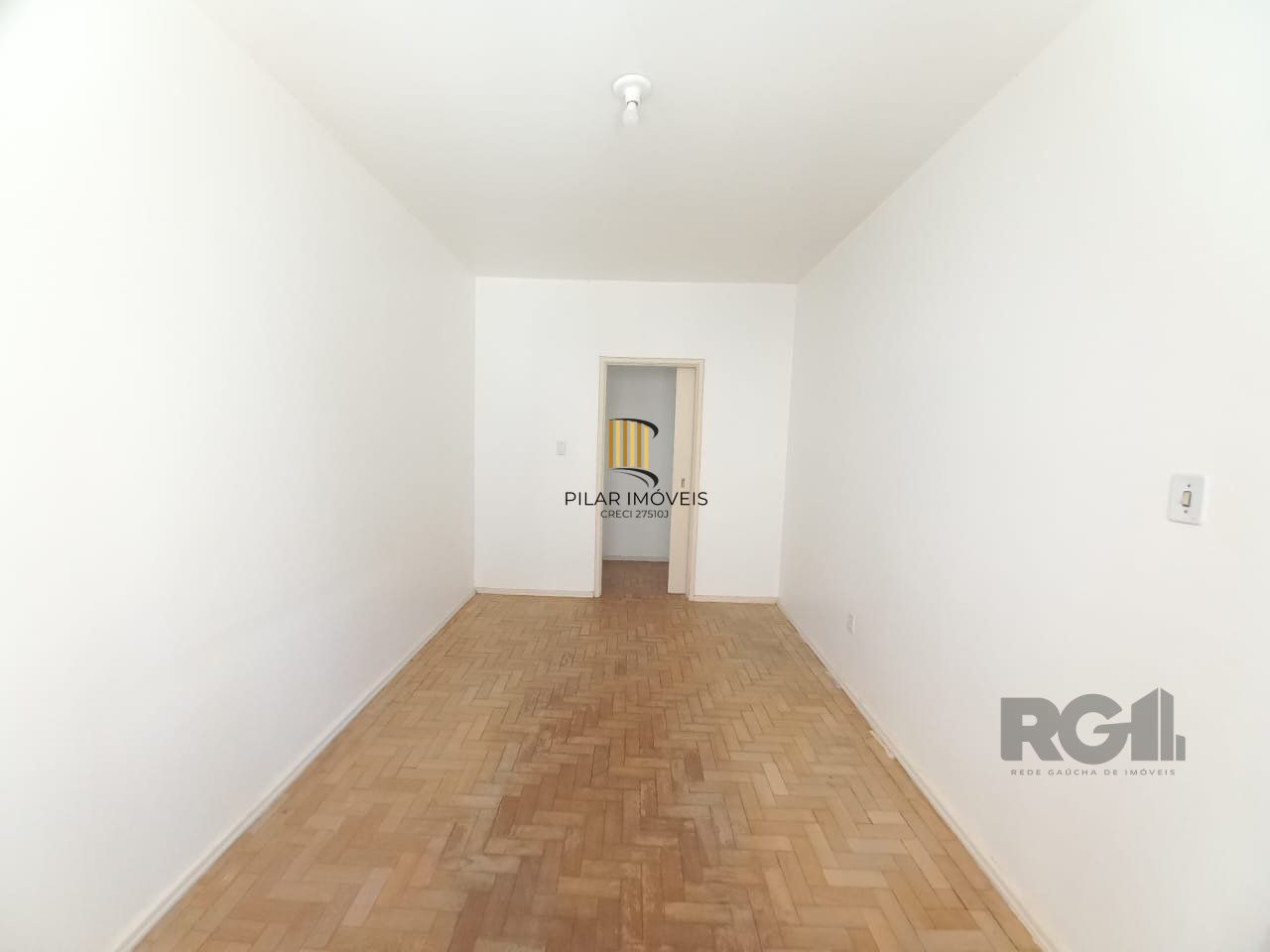 Apartamento  com 2 quartos, desocupado em frente ao zaffari  na Cidade Baixa!